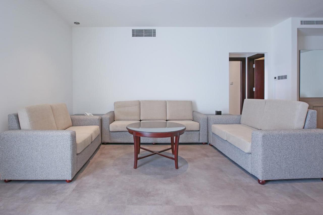 Sitara Hotel Apartment دبي المظهر الخارجي الصورة